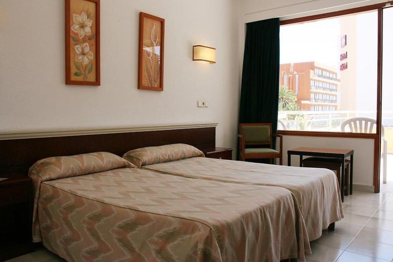 Hotel La Nina Cala Millor  Bagian luar foto