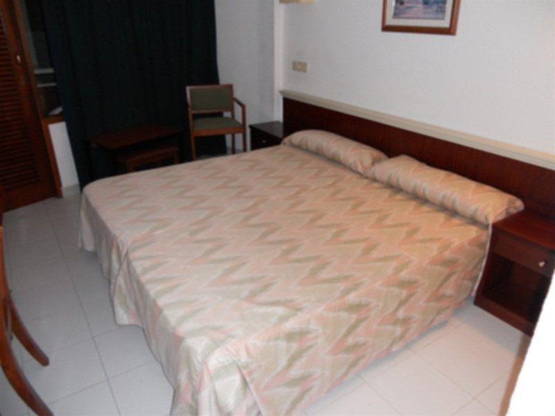 Hotel La Nina Cala Millor  Bagian luar foto